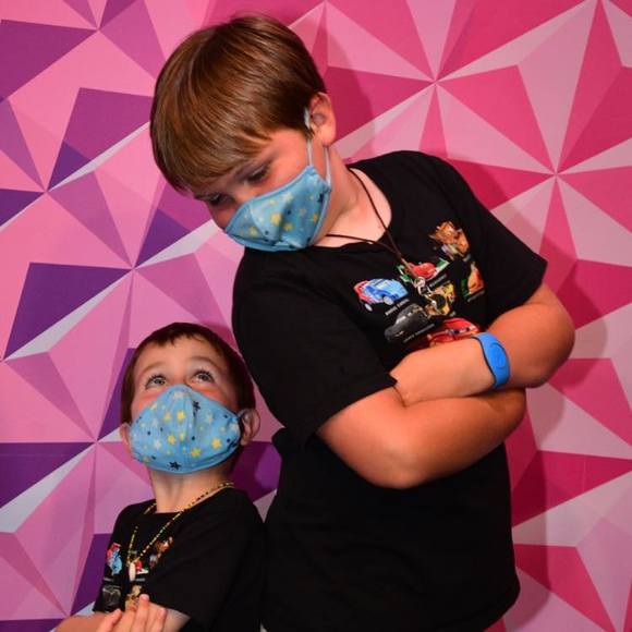 Meet your Posher, Jennifer - Picture 1 of 1